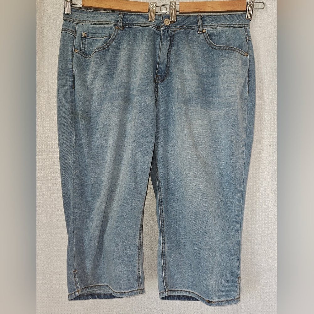 Est. 1946 Denim High rise cropped denim sz 20W